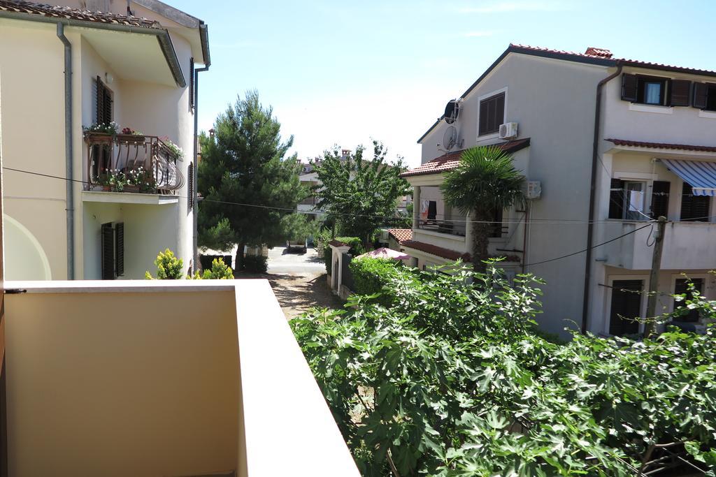 Apartment Lara Rovinj Extérieur photo
