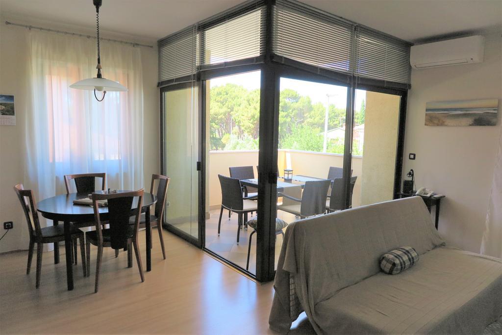 Apartment Lara Rovinj Extérieur photo